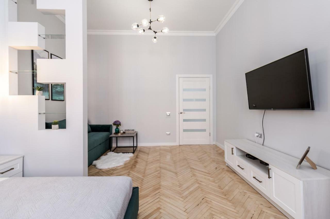 Modern Apartment Lviv Luaran gambar