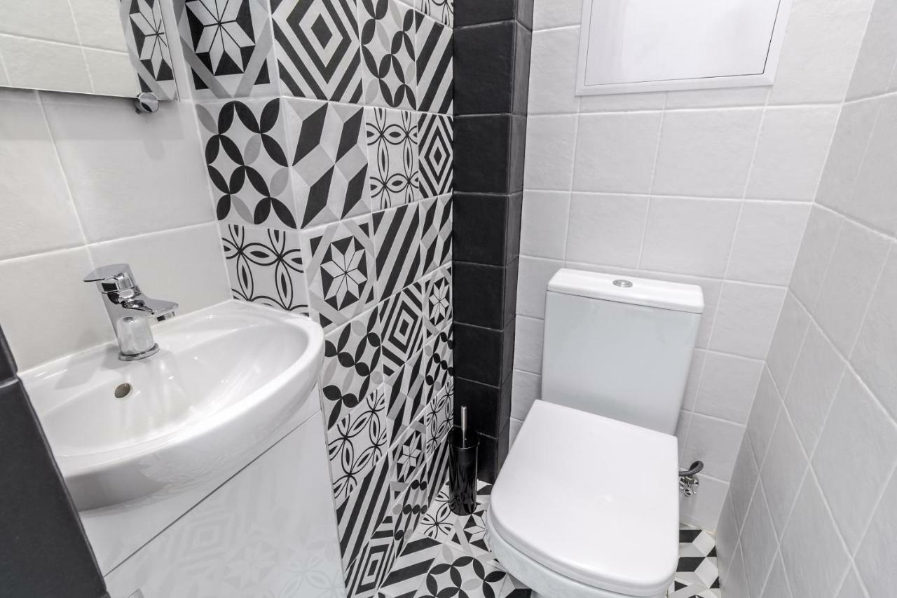 Modern Apartment Lviv Luaran gambar