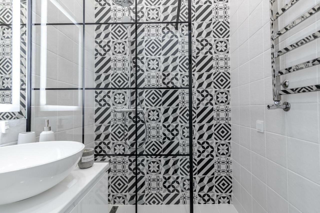 Modern Apartment Lviv Luaran gambar